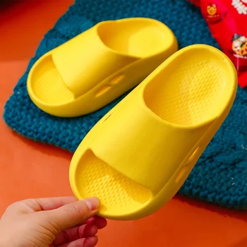 2021 mados stilius mergina namų laisvalaikio bateliai vasaros šlepetės vaikams unisex anti-slip namų skaidres kūdikių šlepetės