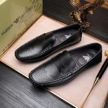 2021 nauji vyriški batai odiniai verslo vyriški batai vasarą Britų mados laisvalaikio bateliai