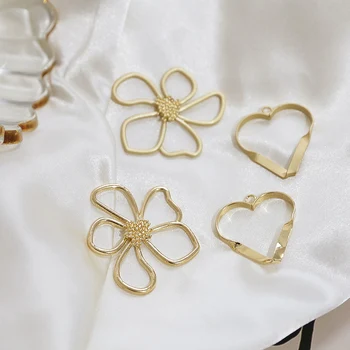 4pcs širdies formos Auskarai stilingas korėjos stiliaus elegantiškas mados tuščiaviduriai nereguliarus gėlių pakabukas plaukų papuošalai, auskarai priedai