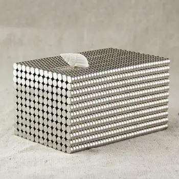 50Pcs 4x2mm Magnetas Karšto Mažas Apvalios Formos Retųjų Žemių Neodimio Super Stiprus Magnetinis NdFeB Magnetas 
