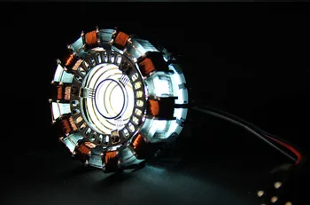 [Baigtas Surinkti] 1:1 masto Super herojus Geležinis Lankas Reaktoriaus karta žėrintis širdies modelis su LED Šviesos Veiksmų Pav.