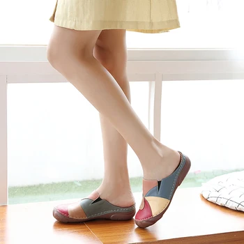Naujas 2021 moterų batai šviesos ir spalvų antiblokavimo butas batai patogūs sandalai storio-soled atsitiktinis moterų tingus šlepetės