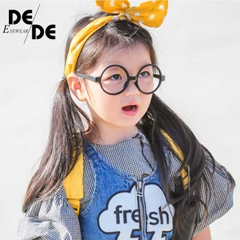 Raundas retro berniukas, mergaitė, akiniai rėmeliai, akiniai spalvos išskirtinio dizaino stilių UV400
