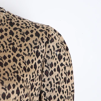 TWOTWINSTYLE Leopard Print T Shirt Moterims Stovėti Apykaklės, trumpomis Rankovėmis Slim Viršūnes Moterų 2020 M. Mados Drabužių 2020 Metų Vasaros Banga